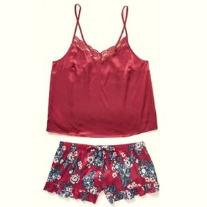 Pajama set, size M, colors Red and Print Floral. New with tags